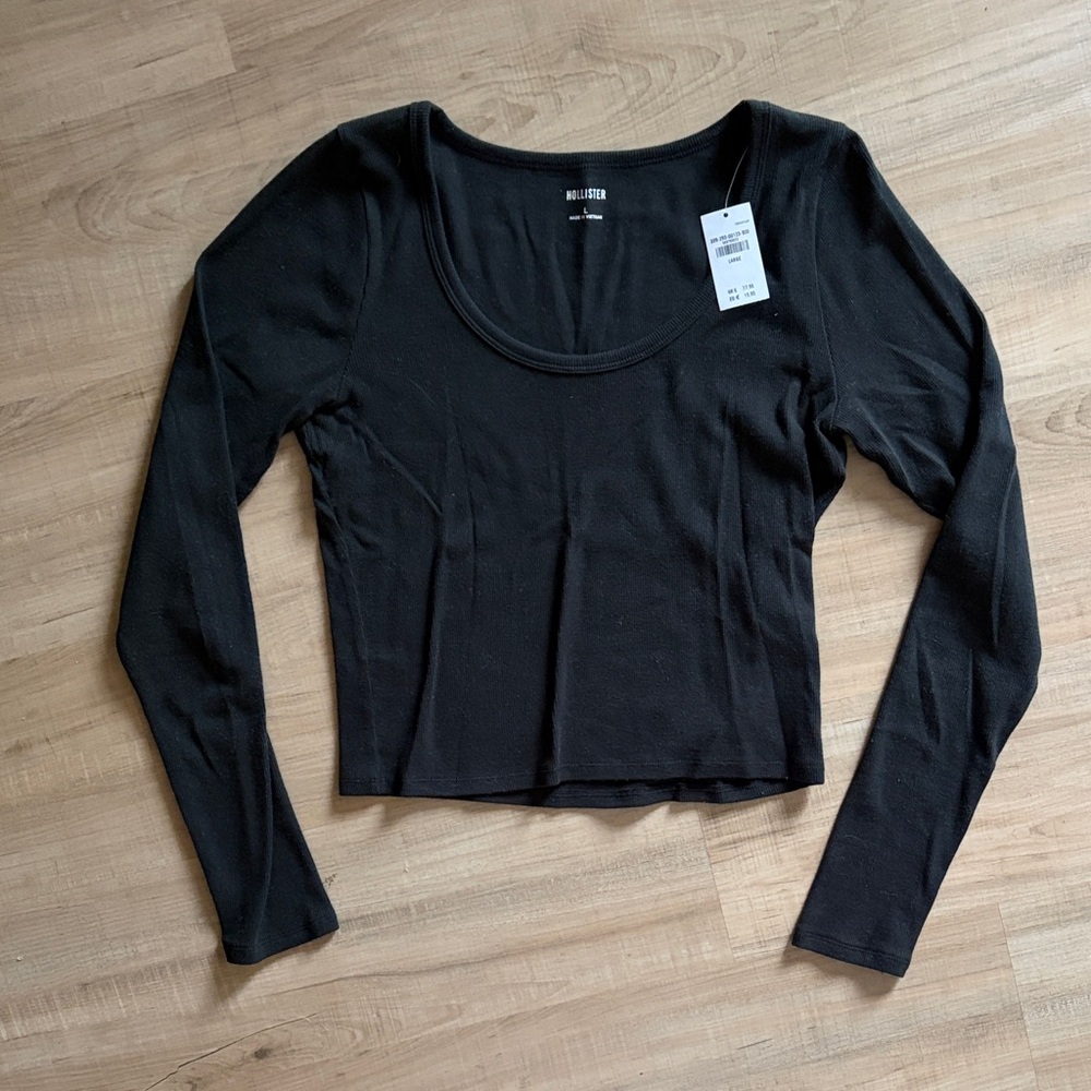 NWT Hollister Long Sleeve Scoop Neck Fitted Casual Ribbed Comfy